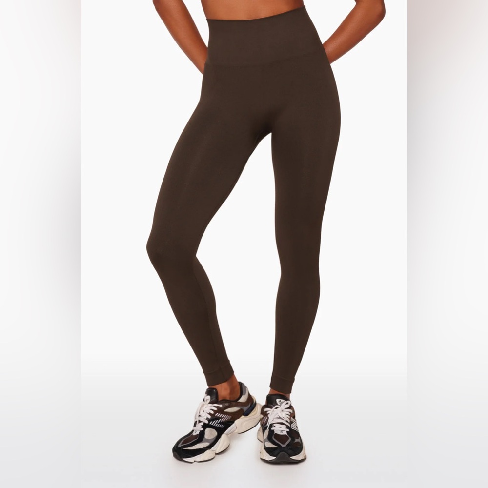 Worn Once - Set Active Women's Leggings in Brown